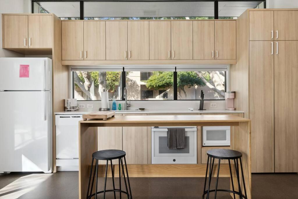 Unique Design 1-bedroom - 80 Walkscore! Phoenix