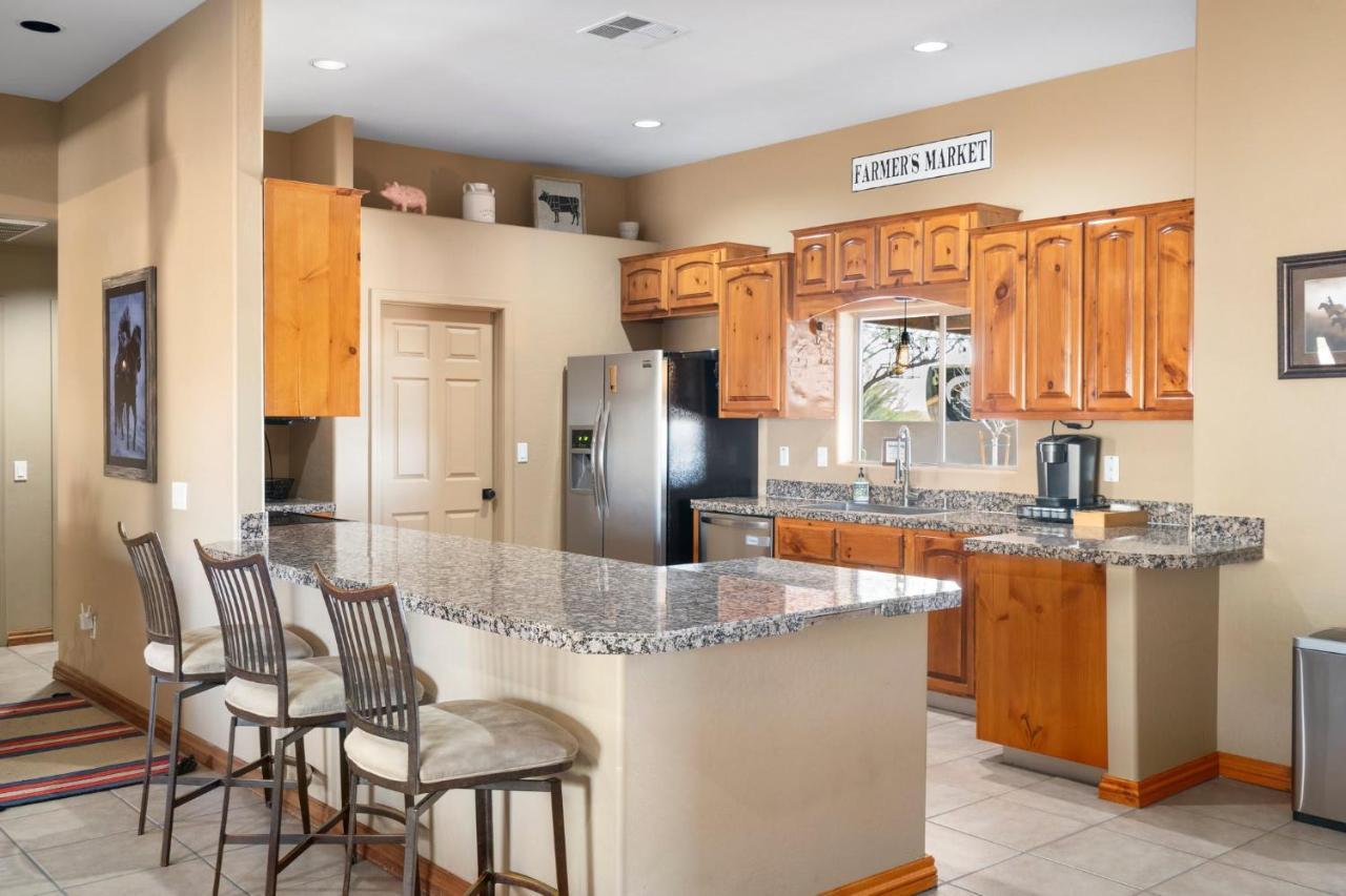 Cozy Quiet Bbq Pool Outdoor Entertaining Holiday home Phoenix