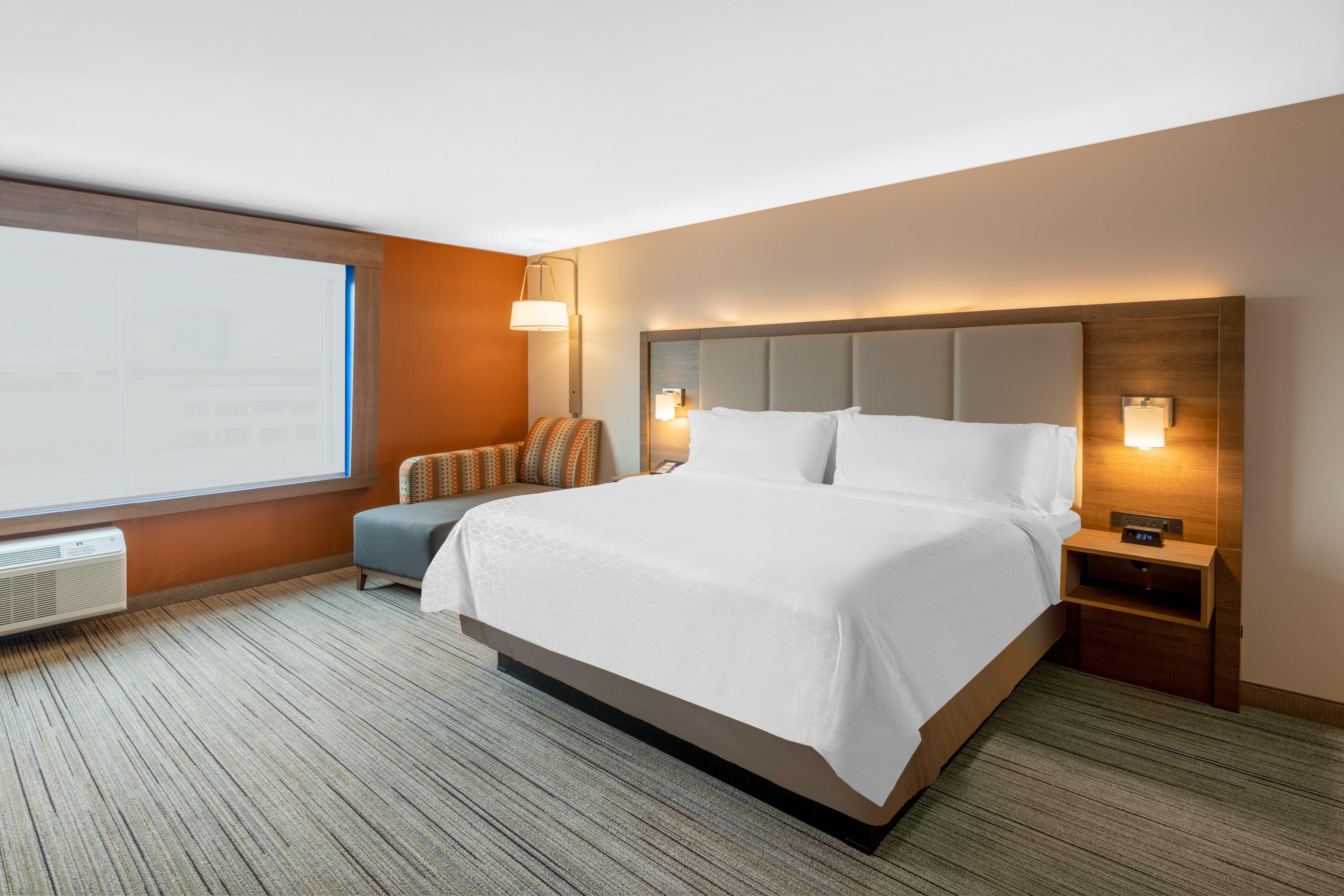 Hotel Express & - - Airport North By Ihg 3*