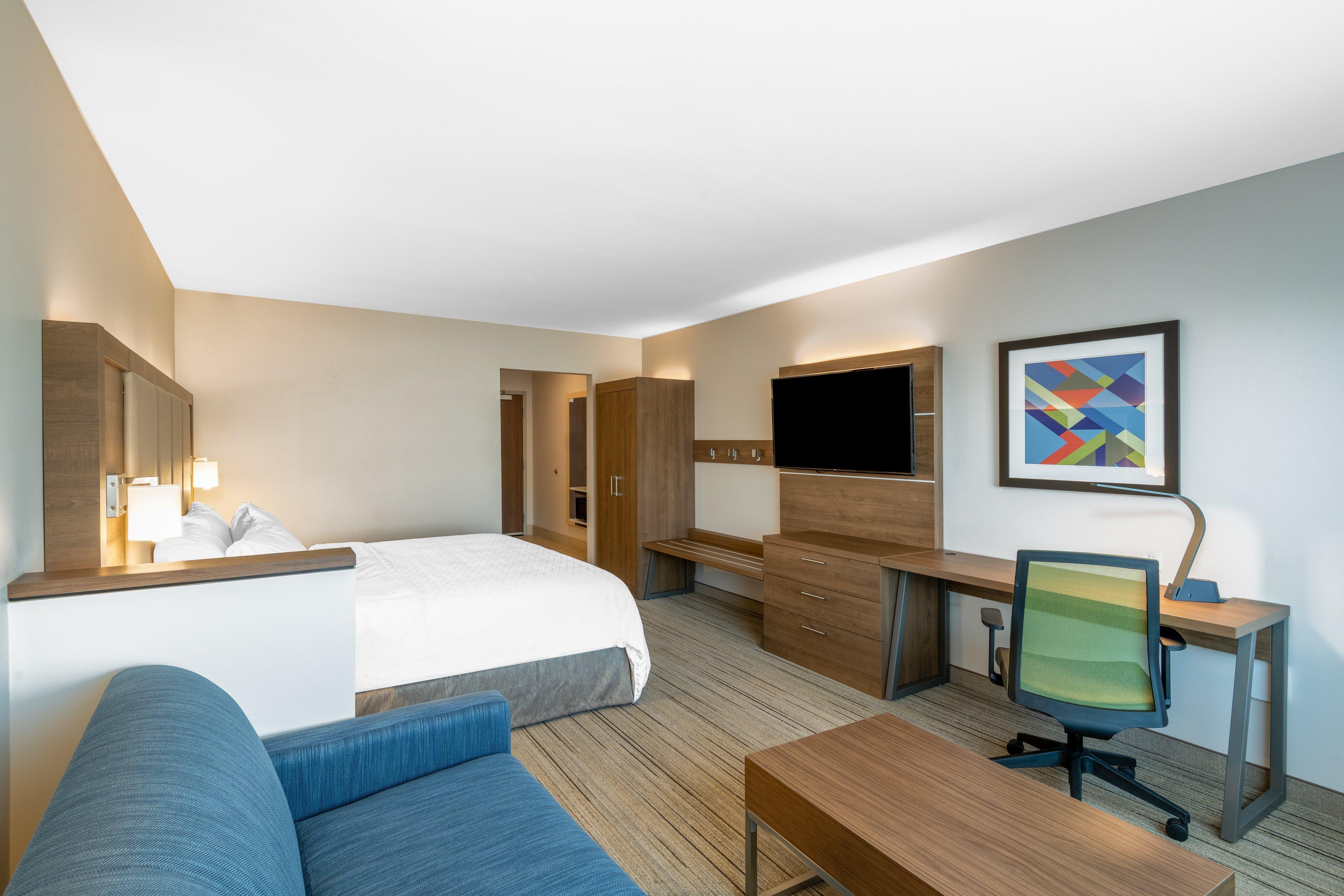 Express & - - Airport North By Ihg