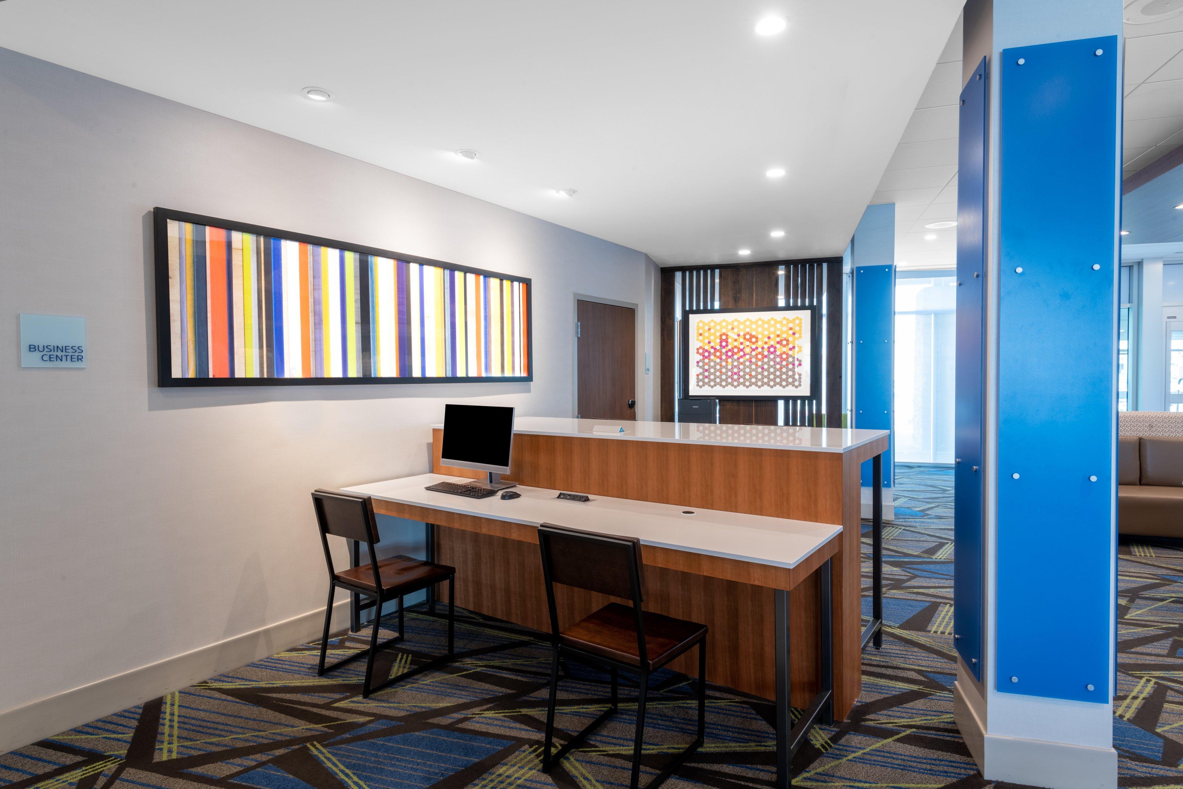 Hotel Express & - - Airport North By Ihg 3*