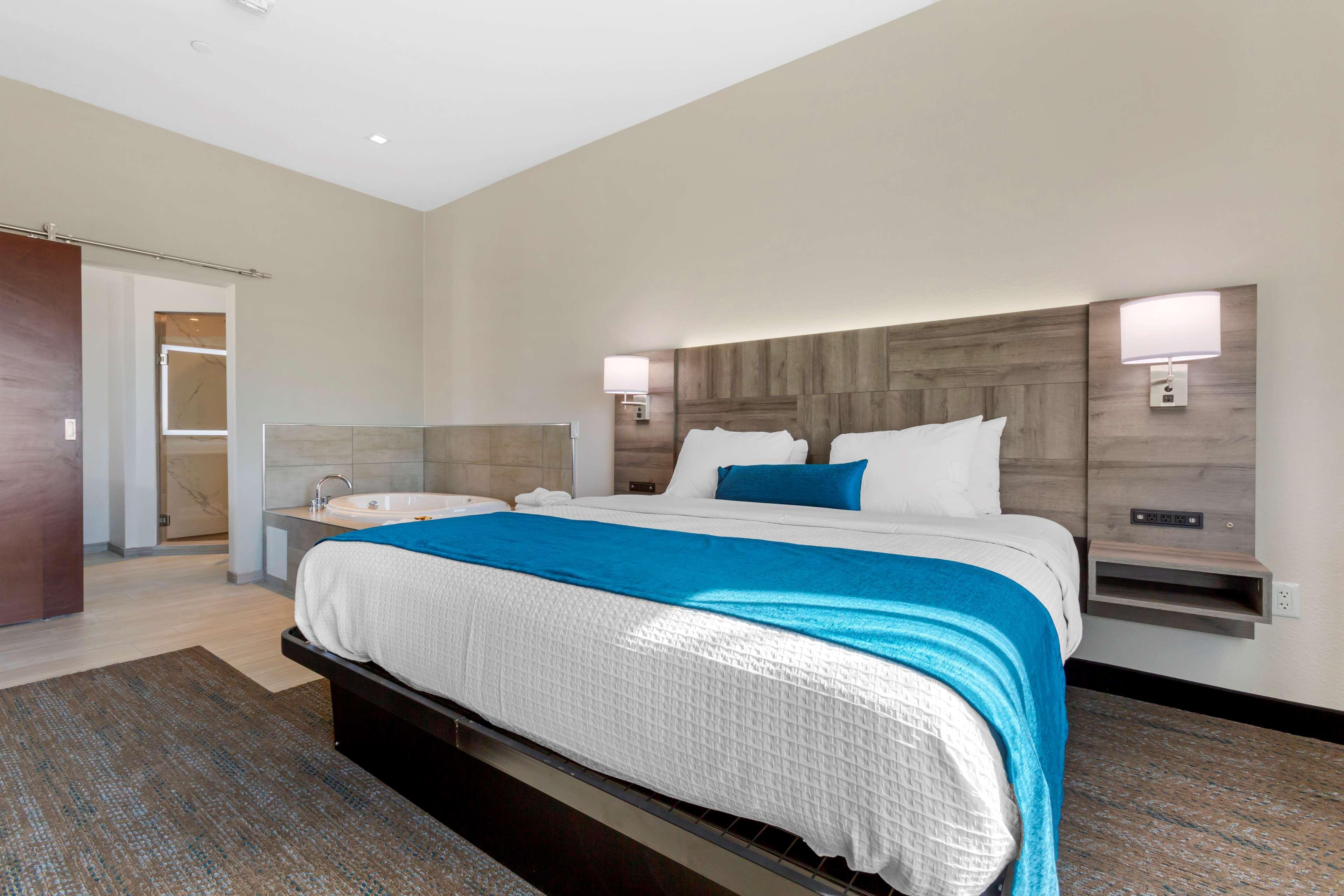 Western Executive Residency North Happy Valley 3* Phoenix