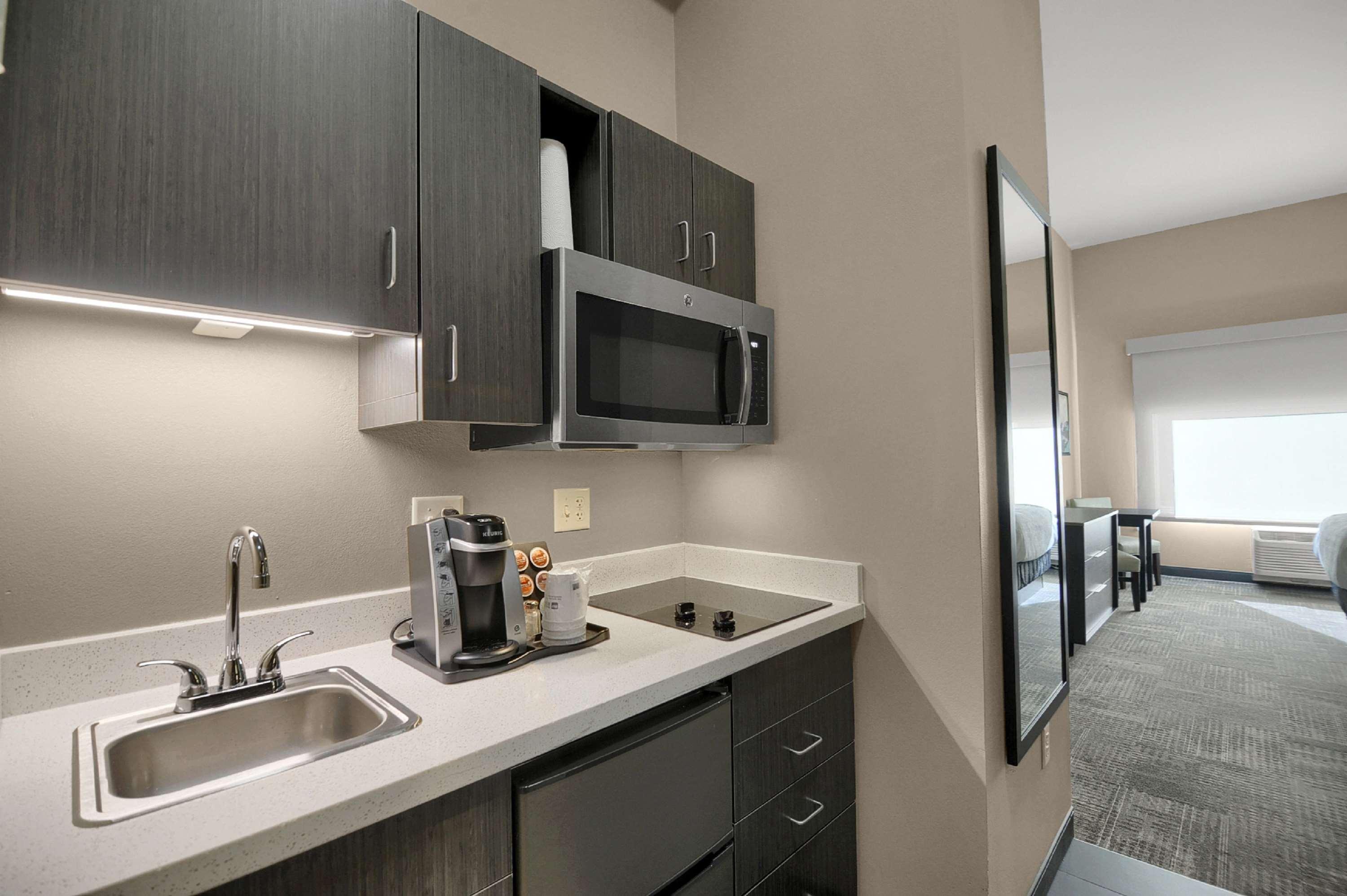 Western Executive Residency North Happy Valley 3* Phoenix