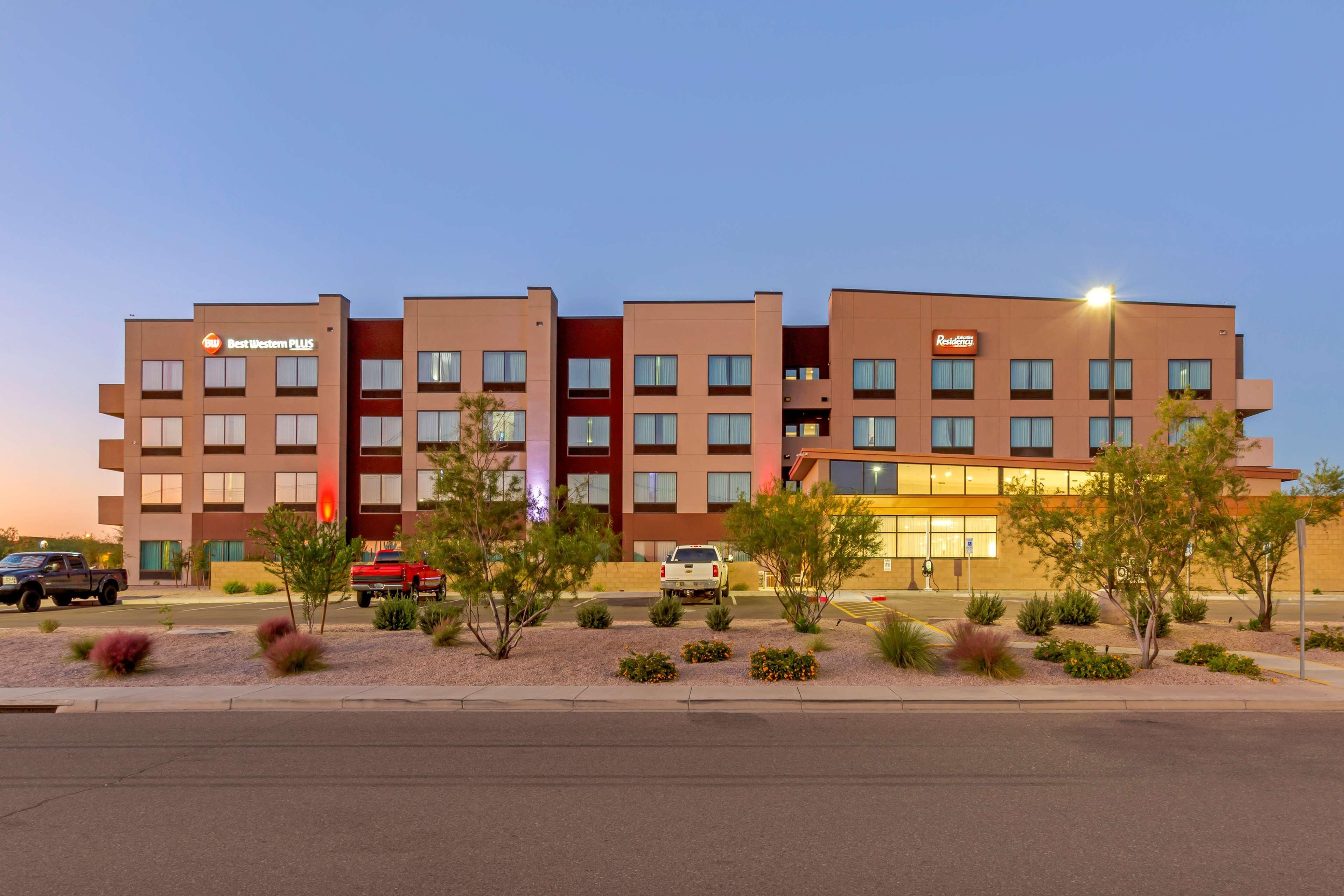 Hotel Western Executive Residency North Happy Valley
