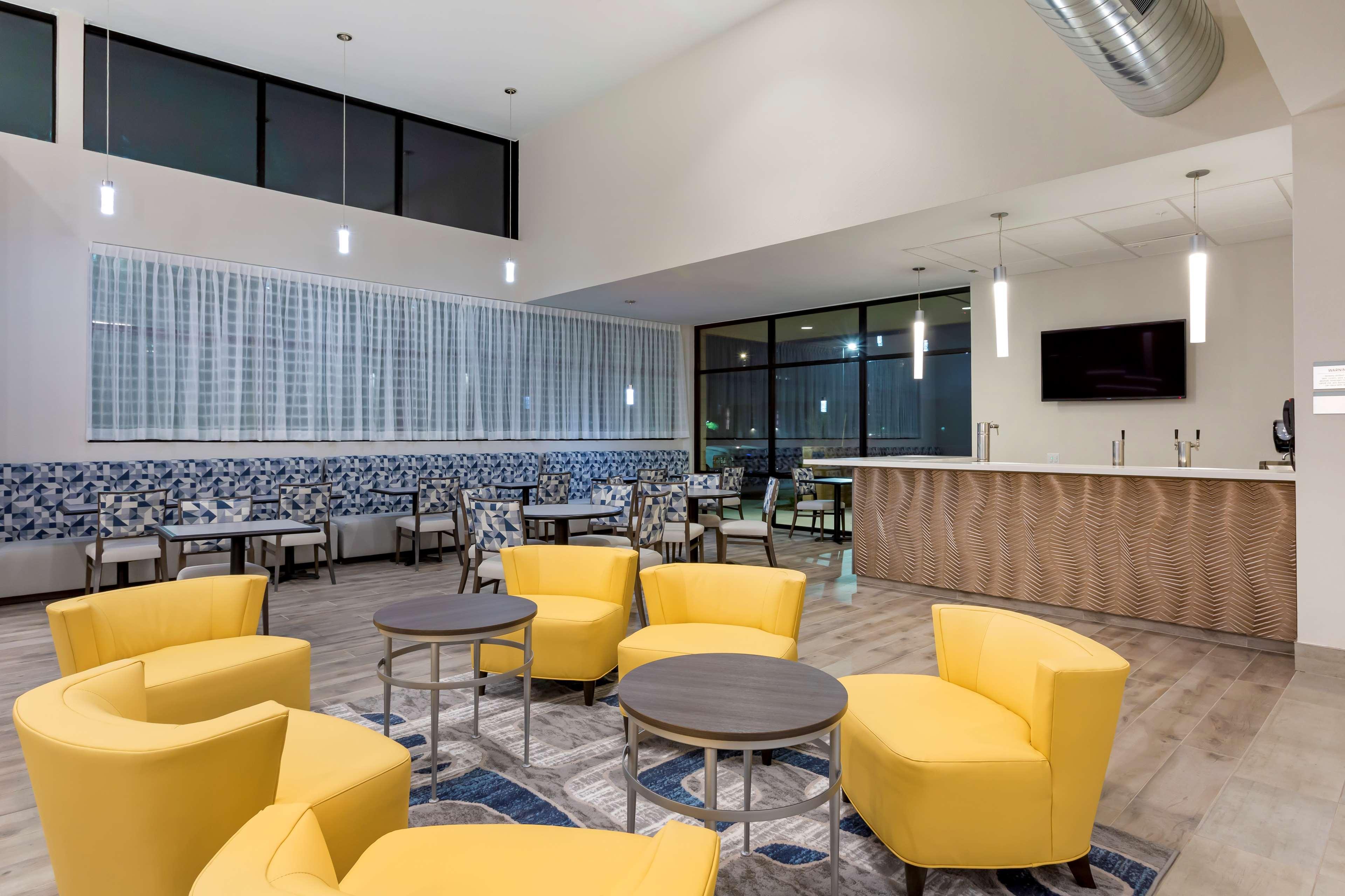 Western Executive Residency North Happy Valley Hotel Phoenix