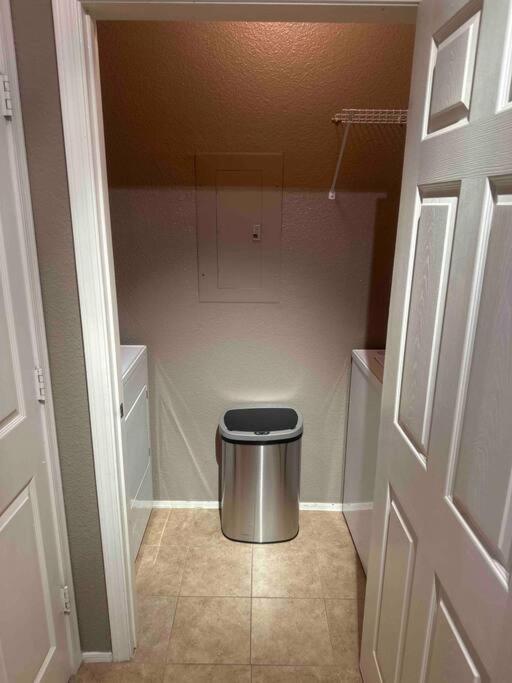 Apartment Cozy In Gated Community With Pool By Phx Airport, Tempe, And Old Town