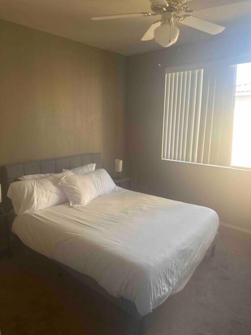 Apartment Cozy In Gated Community With Pool By Phx Airport, Tempe, And Old Town
