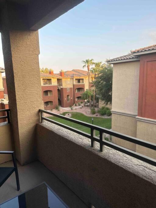 Cozy In Gated Community With Pool By Phx Airport, Tempe, And Old Town Apartment *