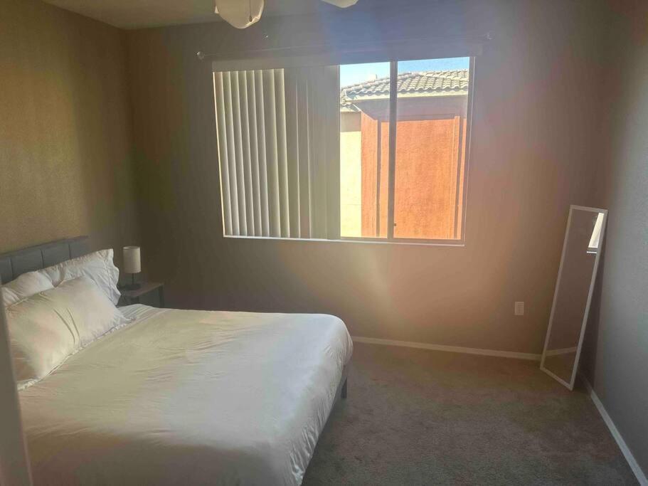 Cozy In Gated Community With Pool By Phx Airport, Tempe, And Old Town Apartment Phoenix