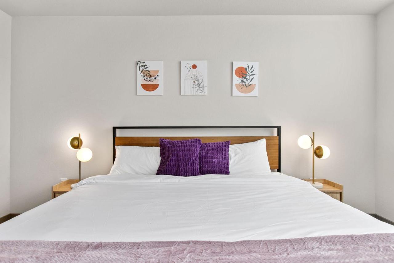 Cozysuites Phx Roro Gym, Pool, Pets, Parking! #3 *