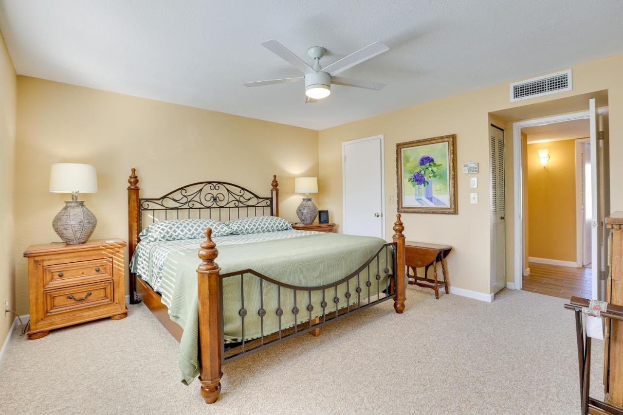 Holiday home Glendale Oasis With Private Pool, Patio And Fireplace! *