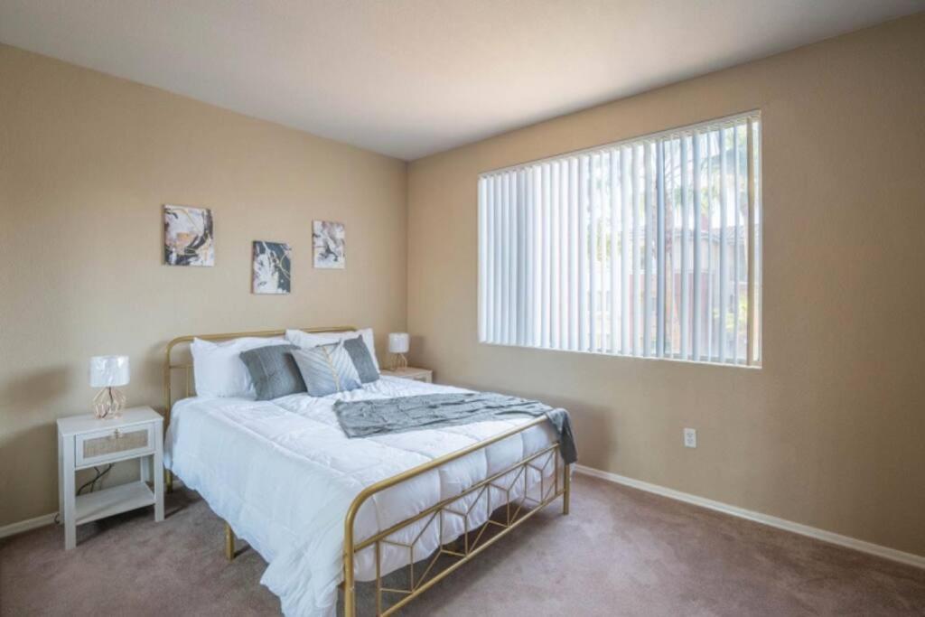 Apartment Modern 2br Oasis Pool, Gym & Parking Near Airport Phoenix