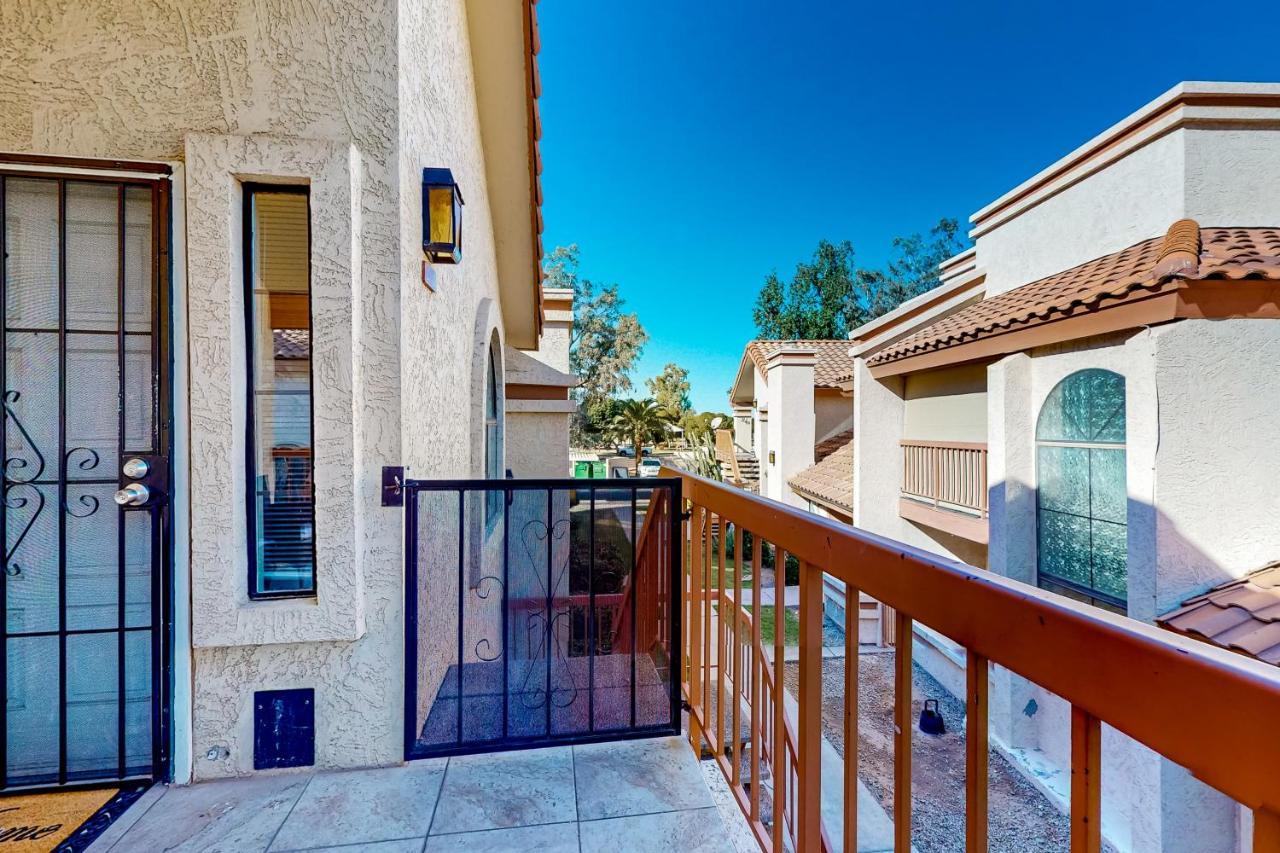 Apartment Village At West Meadow 2441 Phoenix