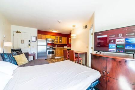Apartamento Metro Phx 1bd Interior Corridor Phoenix