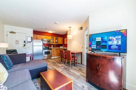 Metro Phx 1bd Interior Corridor * Phoenix