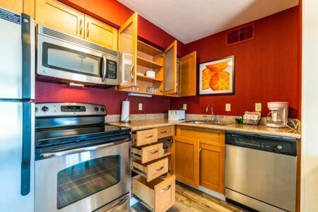Metro Phx 1bd Interior Corridor Apartamento Phoenix