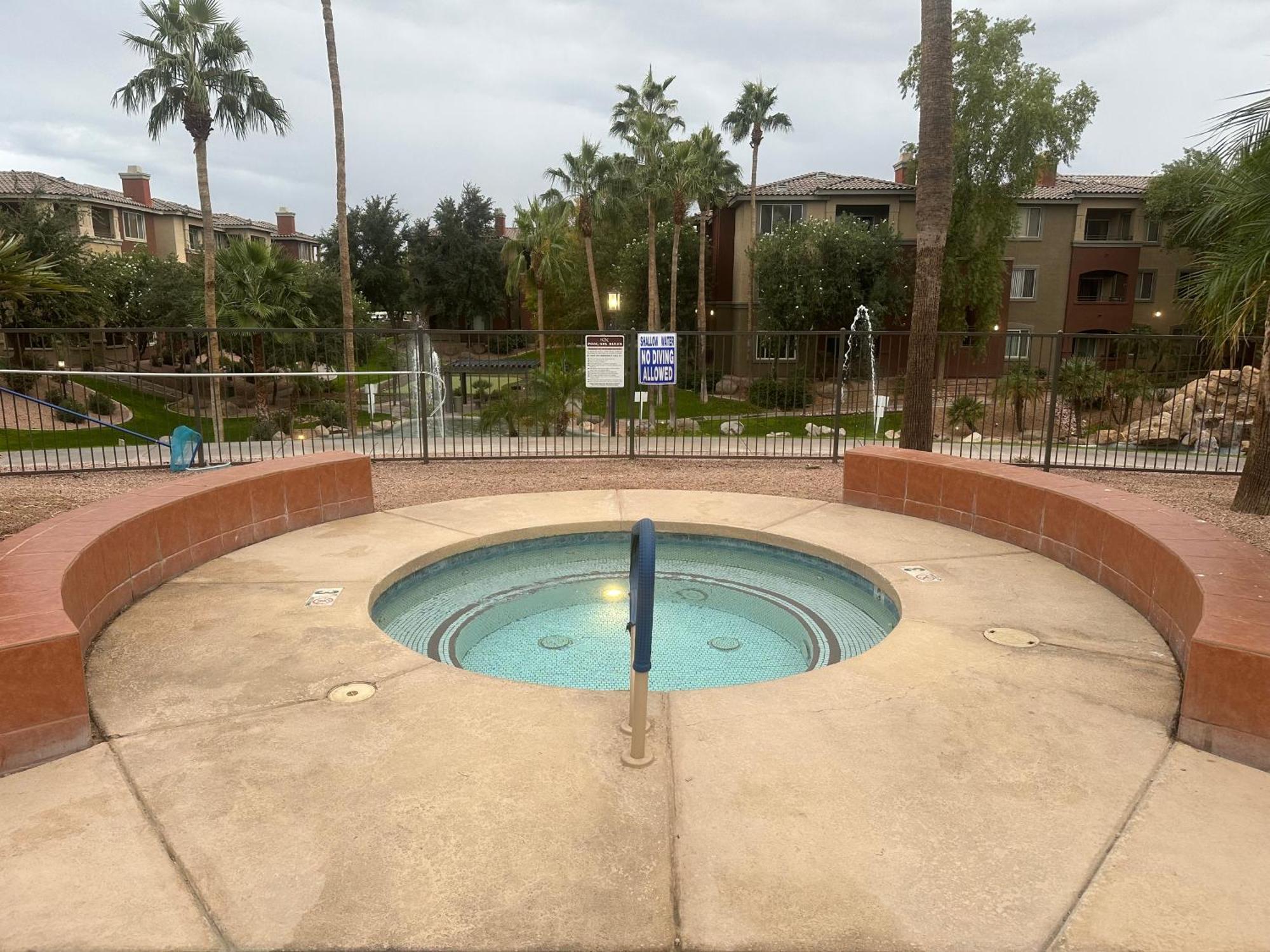 Cozy In Gated Community With Pool By Phx Airport, Tempe, And Old Town