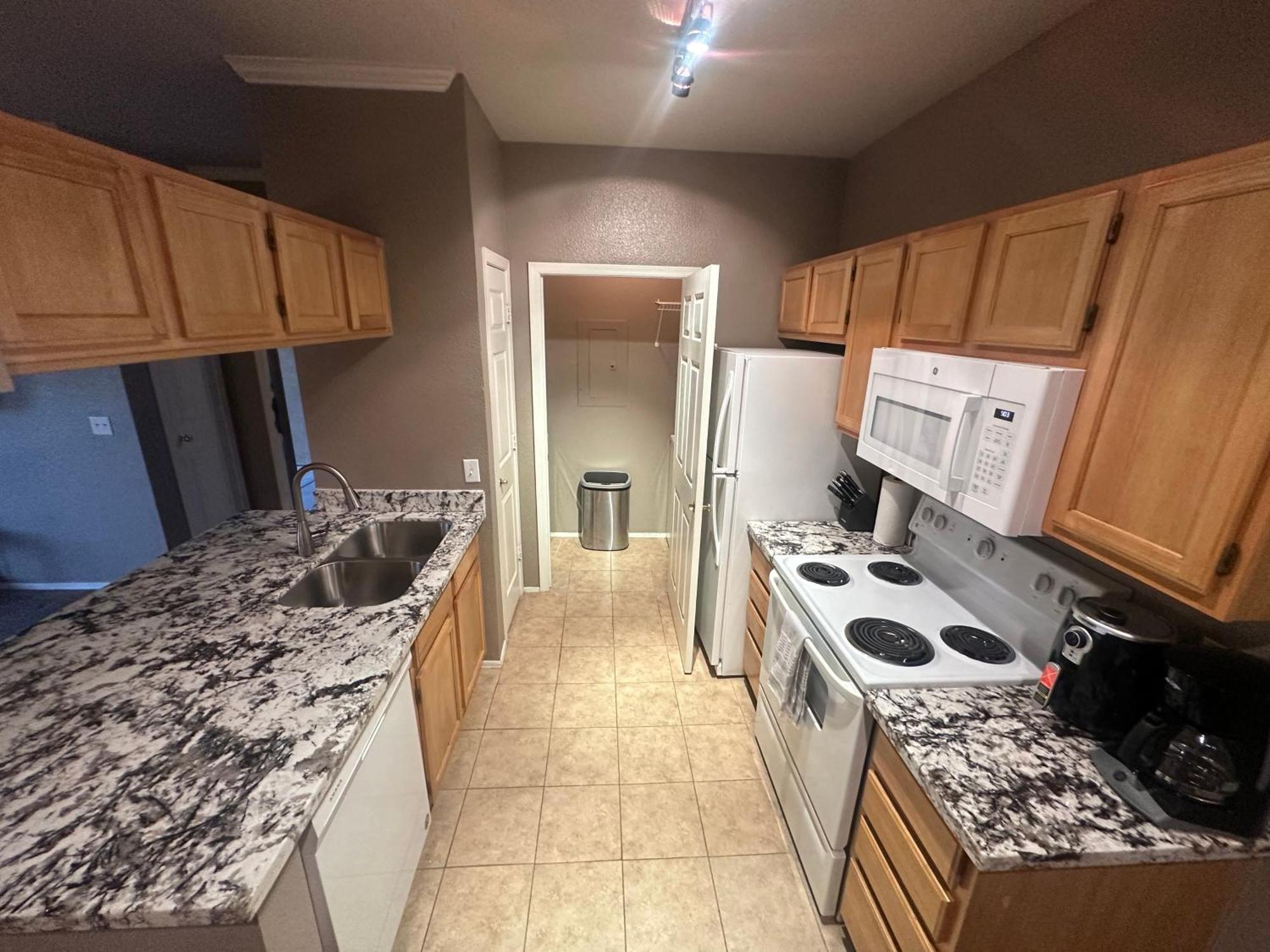 Cozy In Gated Community With Pool By Phx Airport, Tempe, And Old Town Apartment Phoenix