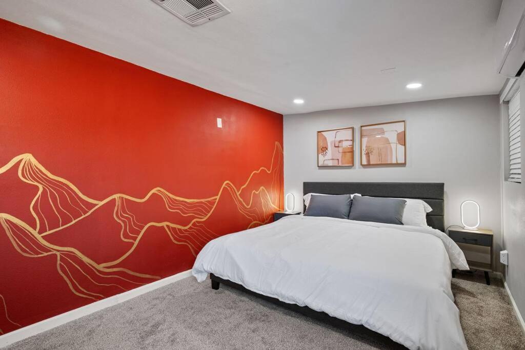 Apartment 12 Minutes From Downtown - 1 Bedroom #b *