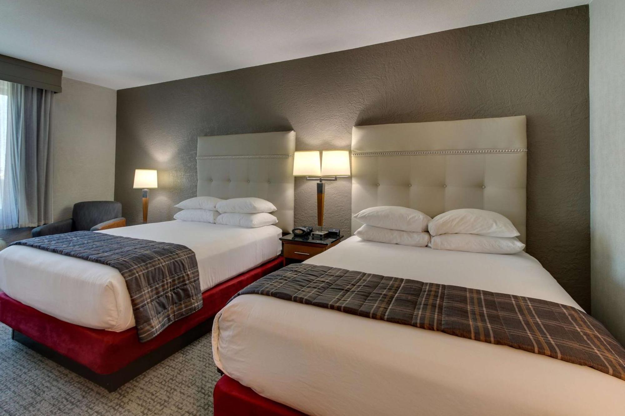 Drury & Happy Valley Hotel Phoenix