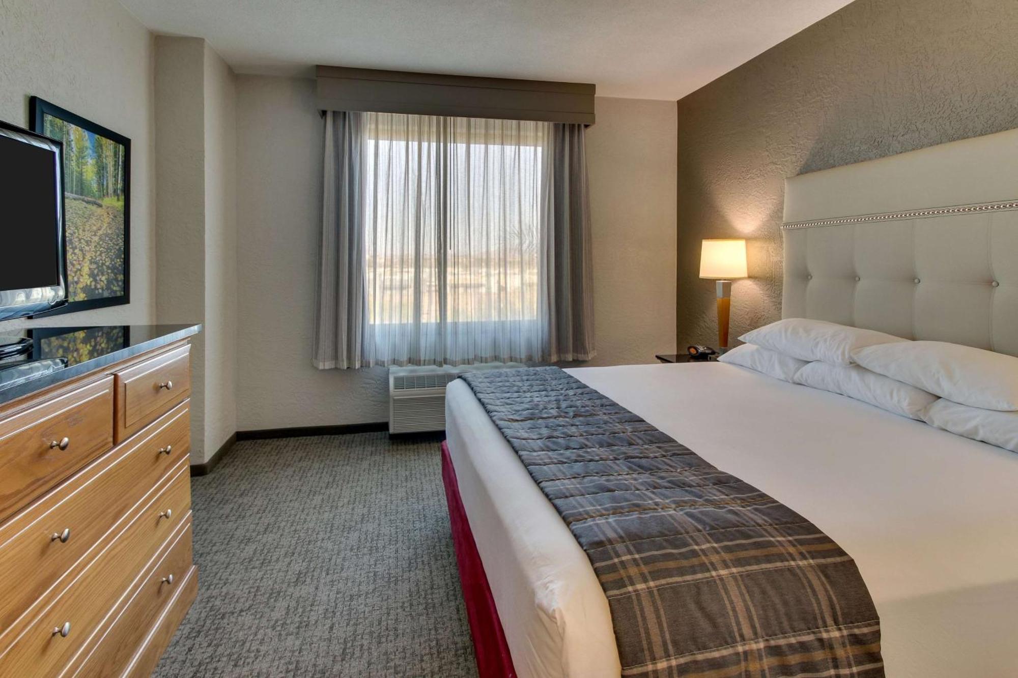 Hotel Drury & Happy Valley 3*