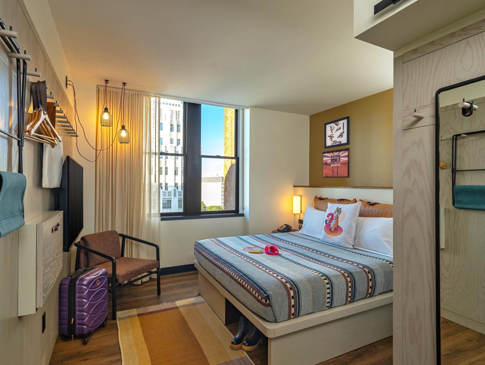 Moxy Downtown Hotel Phoenix
