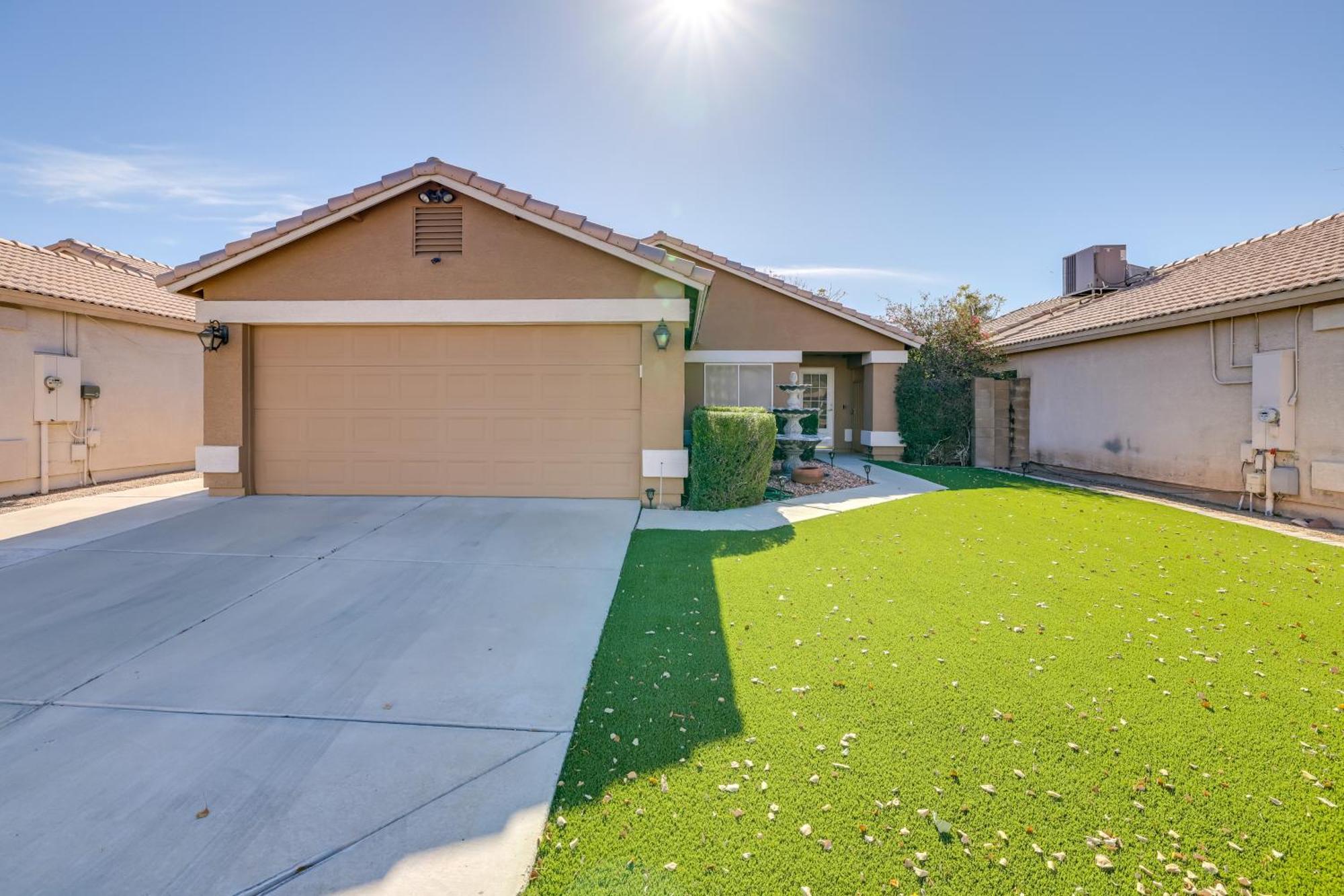 Holiday home Family-friendly Glendale With Private Yard *