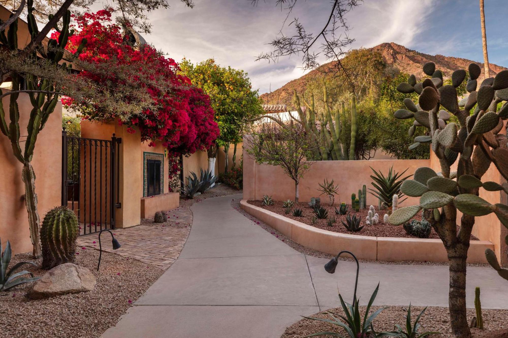 Resort Royal Palms And Spa, Part Of Hyatt Phoenix