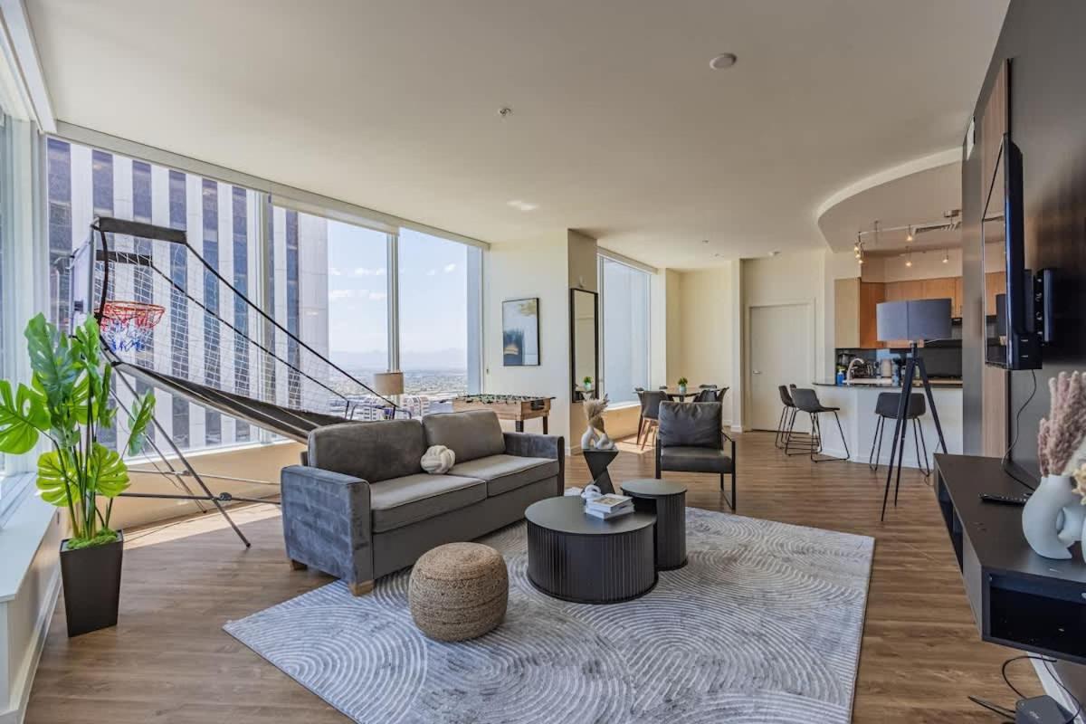 Apartamento Elegant 28th Floor High Rise, Gym, Parking, Pool, Golf