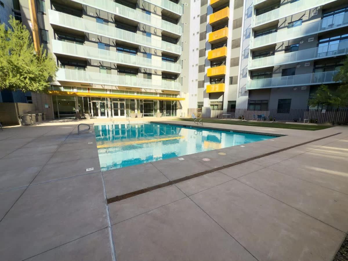 Apartment Centric 2br In Heart Of Dtphx Free Garage Parking Phoenix