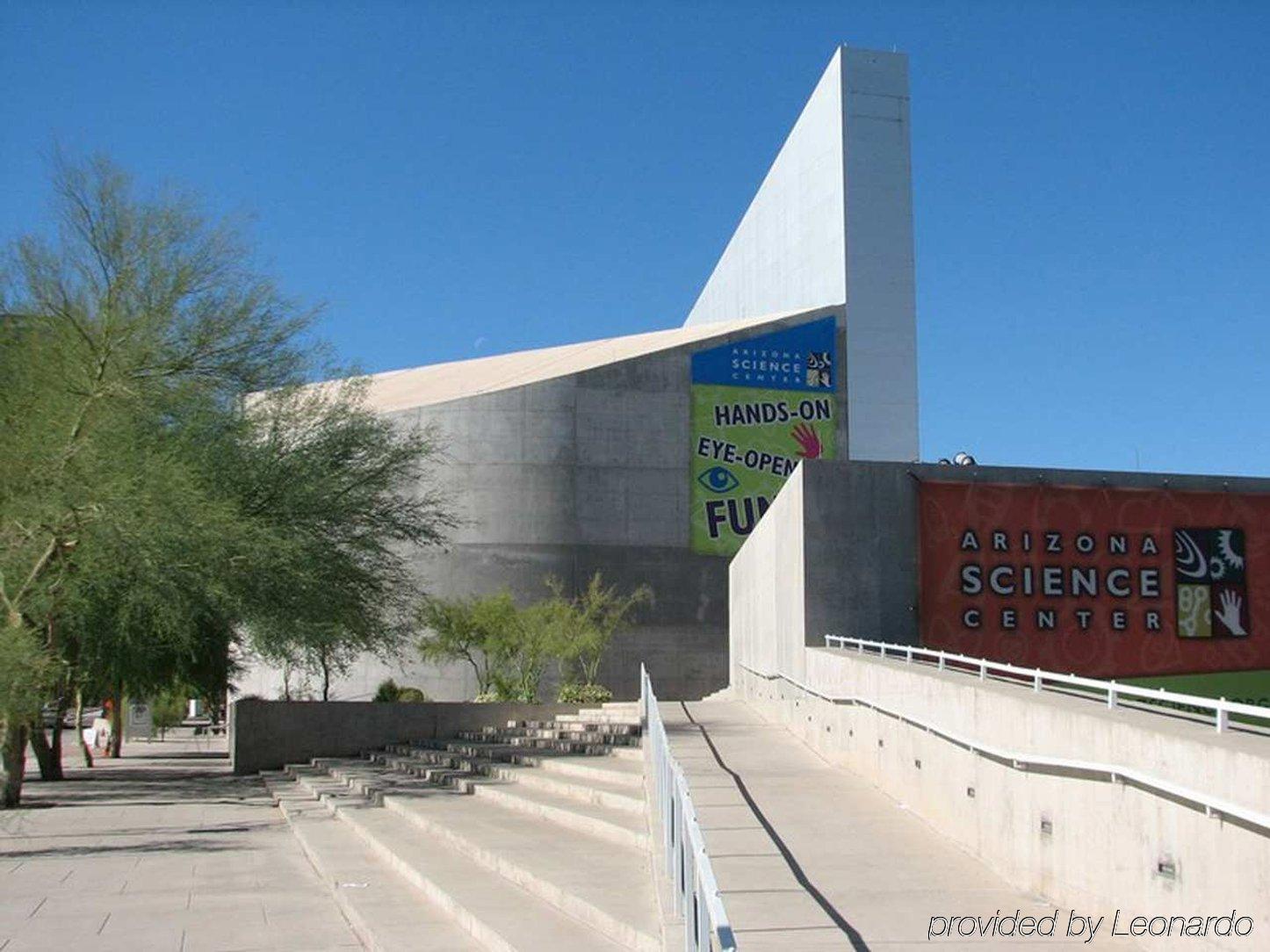 Doubletree By Hilton Midtown Hotel Phoenix