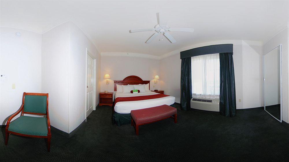 La Quinta By Wyndham I-10 West Hotel 3*