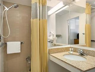 Rodeway North I-17 Hotel 2*