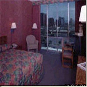 Midtown Garden Hotel 3*
