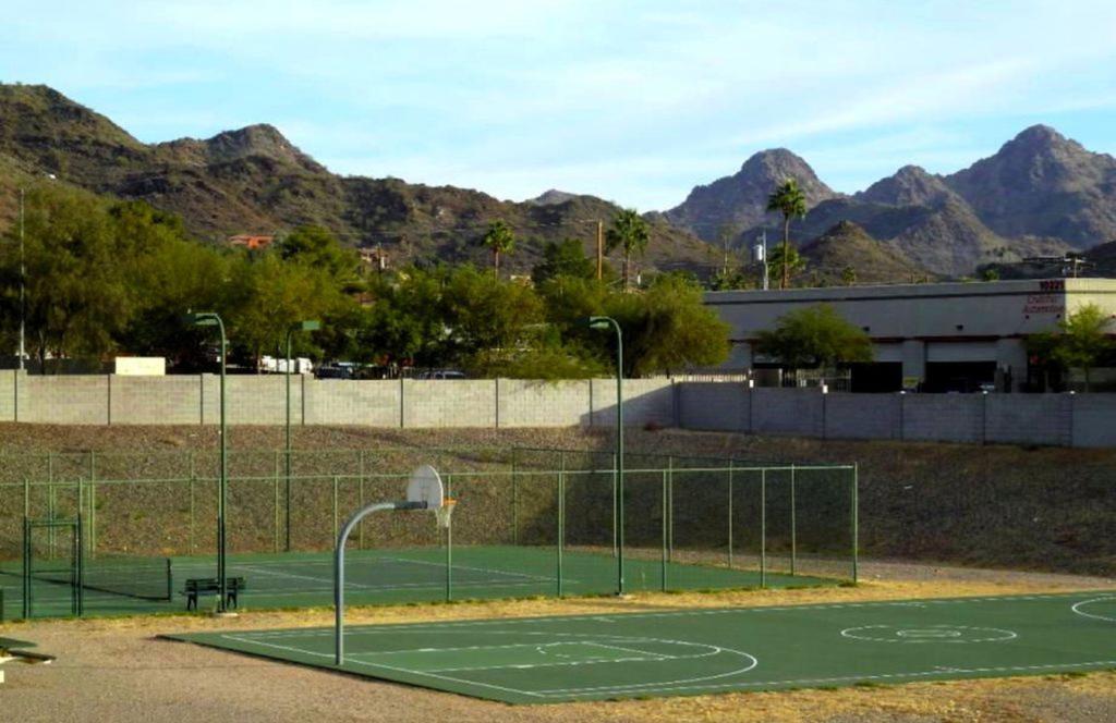 Private Community -- ½ Mile Walk To Hiking & Biking At N. Mtn. Preserve! Casa de férias Phoenix