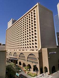 Renaissance Downtown Hotel