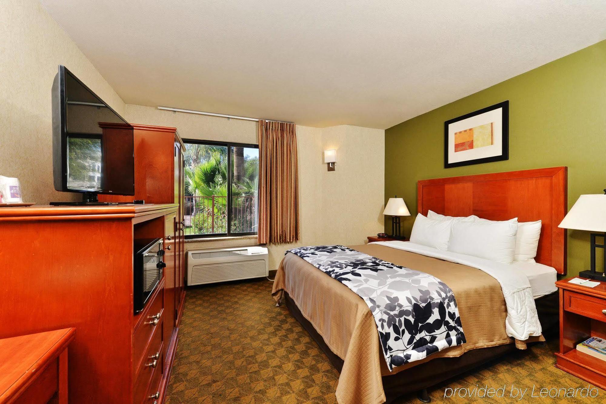 Sleep Airport Hotel