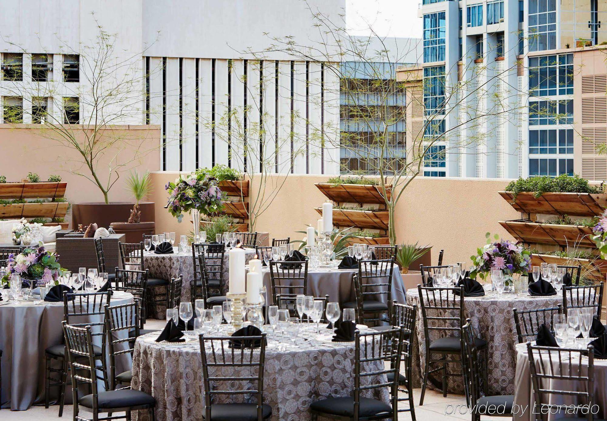 Hotel Renaissance Downtown 5*