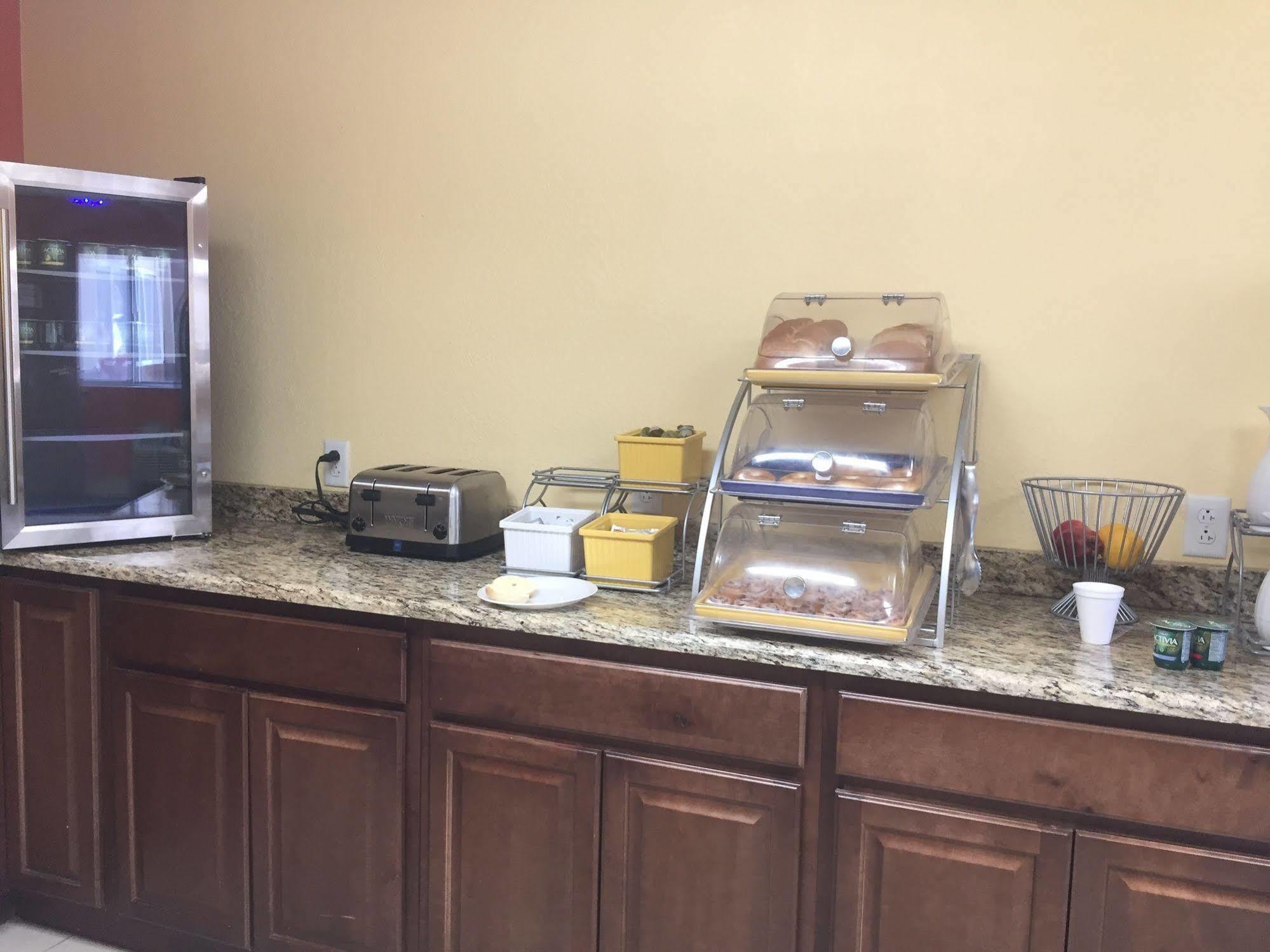 Days By Wyndham North Hotel 3*