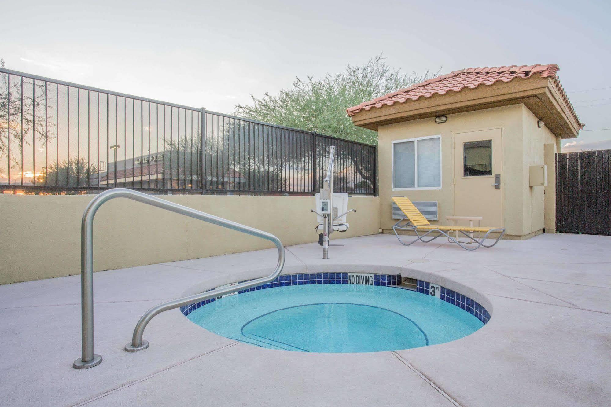 Hotel Days By Wyndham North Phoenix