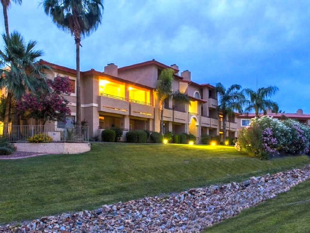 Casa de férias Private Corner Of -- ½ Mile Walk To Nature Trails At N. Mtn. Preserve! *