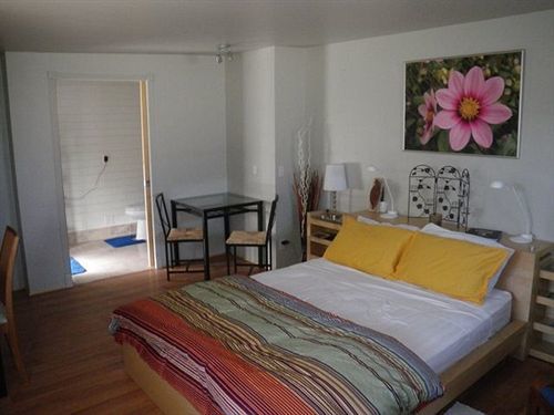Guest house Zenyard