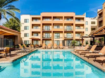 Courtyard By Marriott Airport Hotel 3*