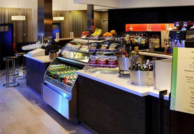 Courtyard By Marriott Airport Phoenix
