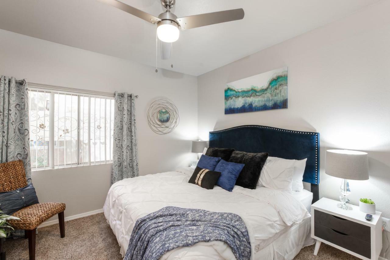 Tpc Golf, Shopping & Dining 3 Miles With Parking -1005 Holiday home Phoenix