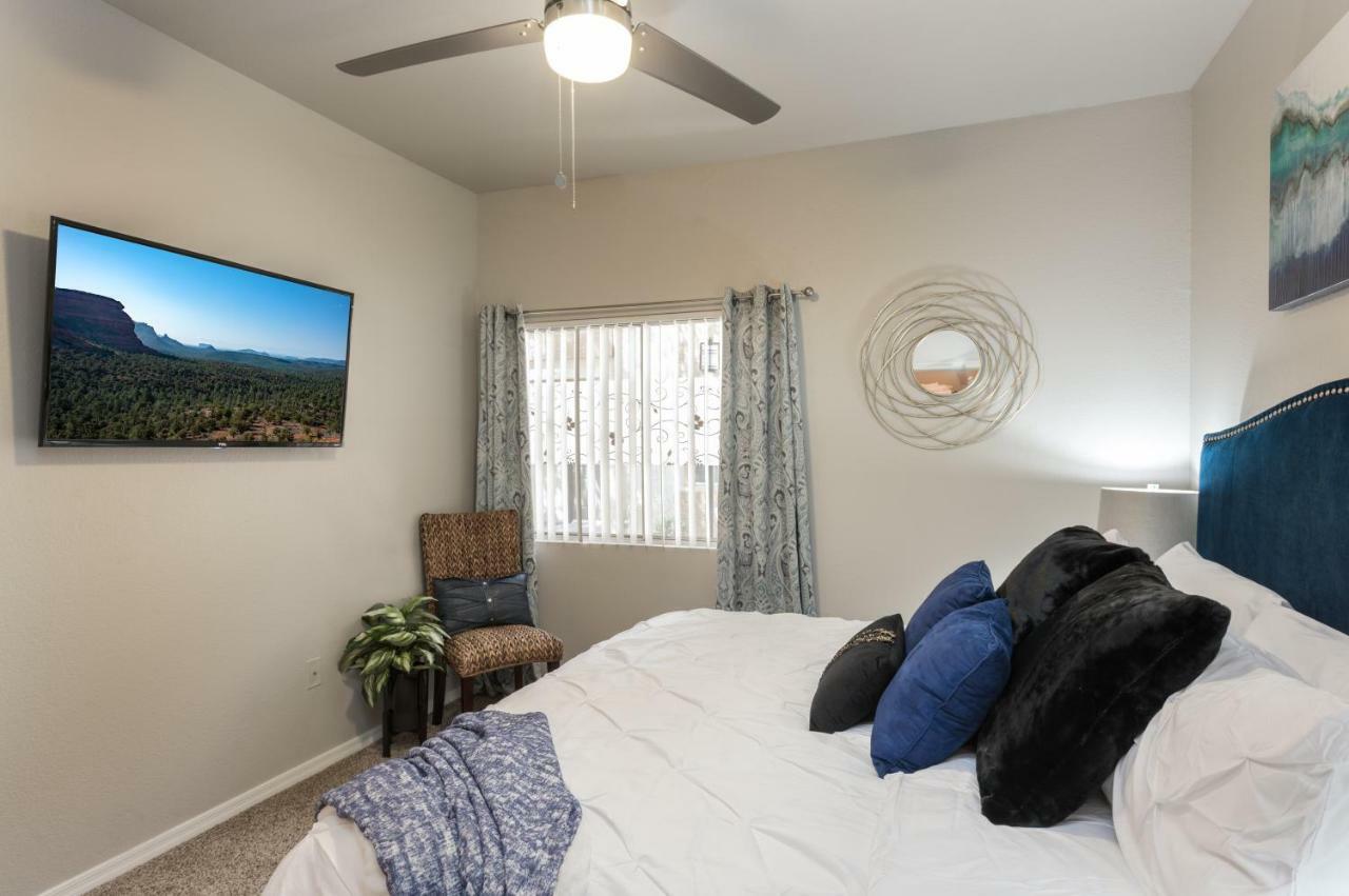 Holiday home Tpc Golf, Shopping & Dining 3 Miles With Parking -1005