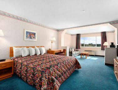 Days By Wyndham North Hotel