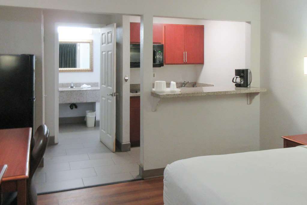 Suburban Extended Scottsdale West Hotel 2*