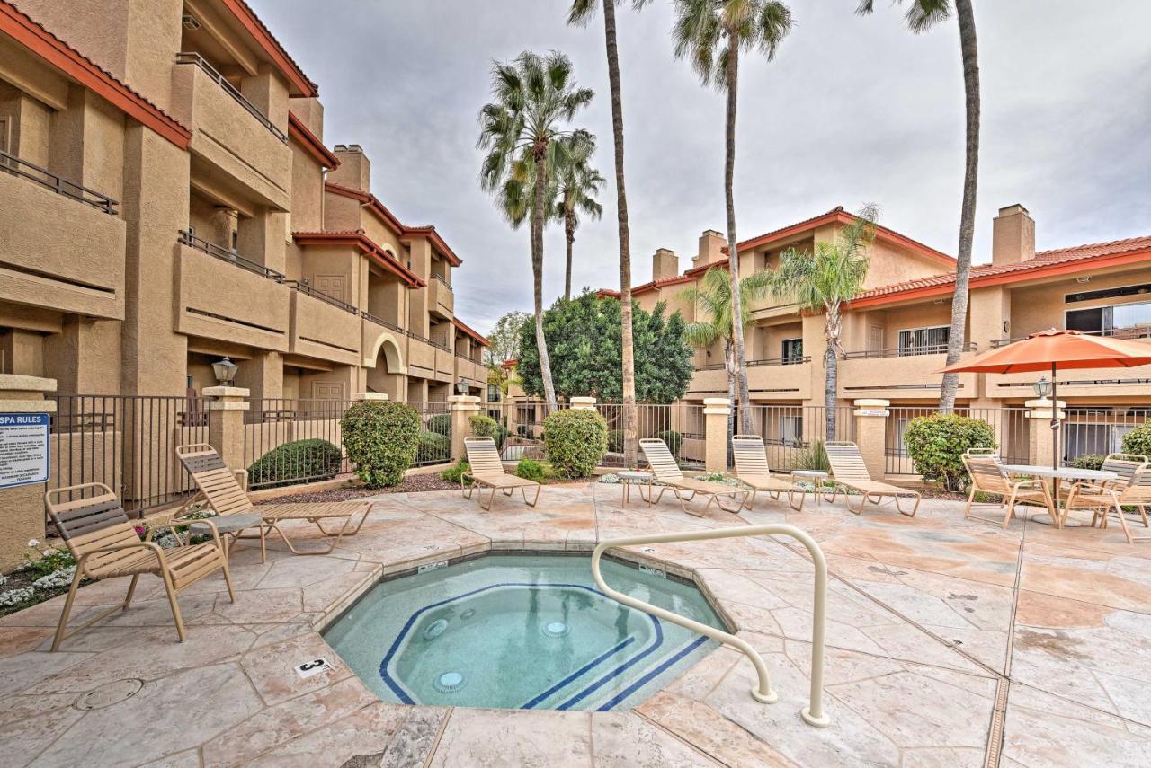 With Balcony And - 14 Mi To Downtown Apartment Phoenix