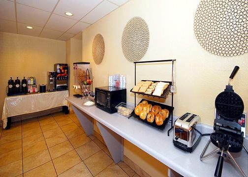 Quality & Downtown Hotel